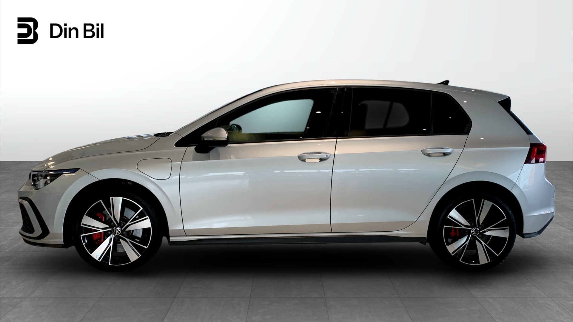 Volkswagen Golf TSG76H