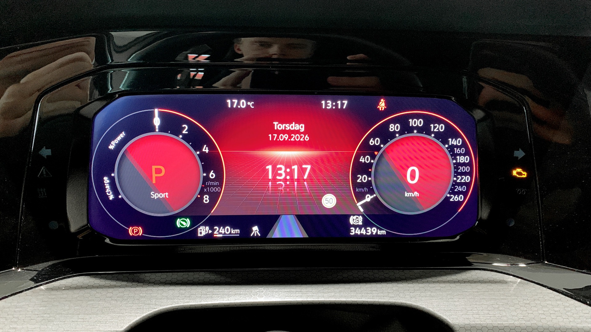 Volkswagen Golf TSG76H