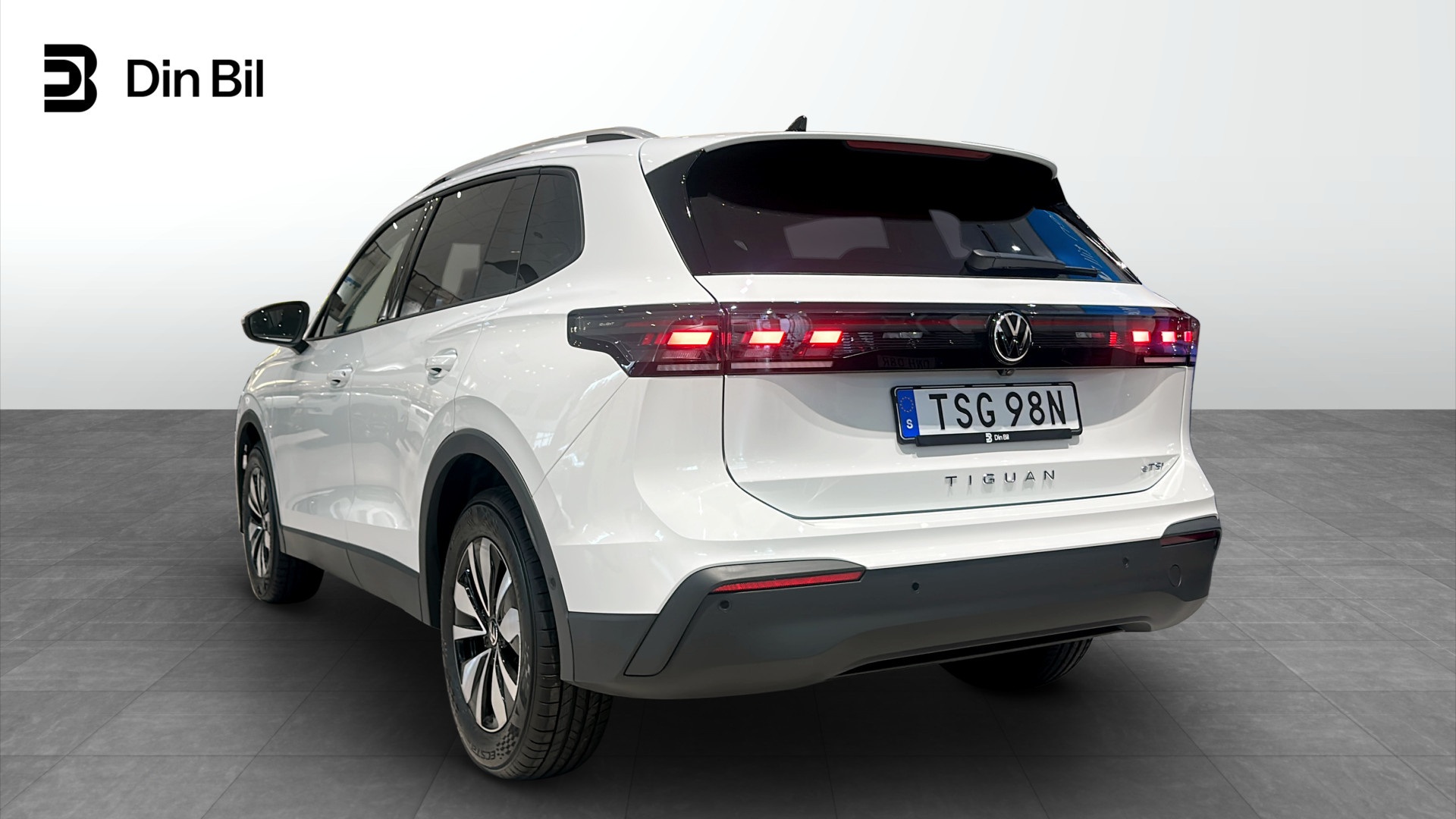 Volkswagen Tiguan TSG98N