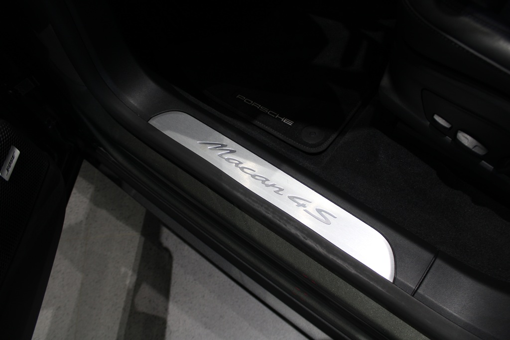 Porsche Macan TSR04W