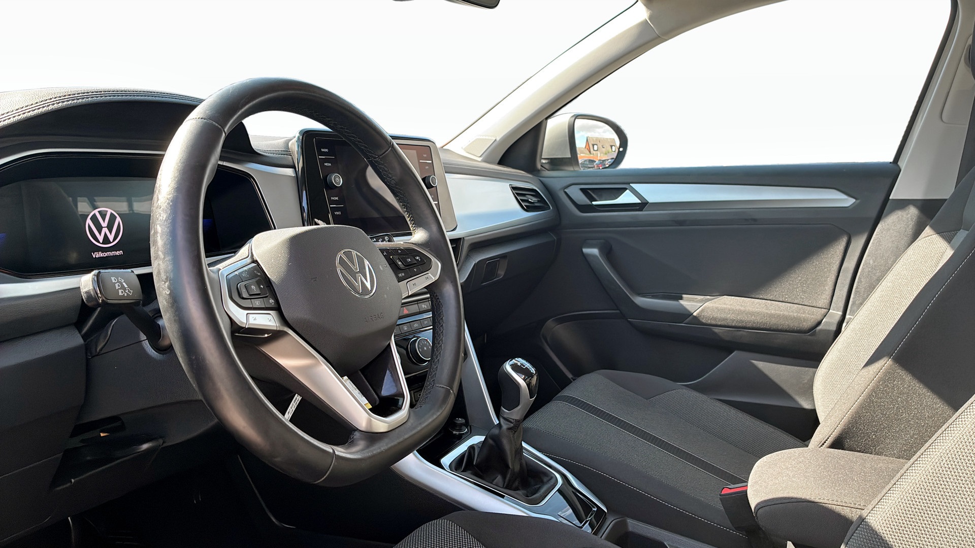Volkswagen T-Roc TUE98G