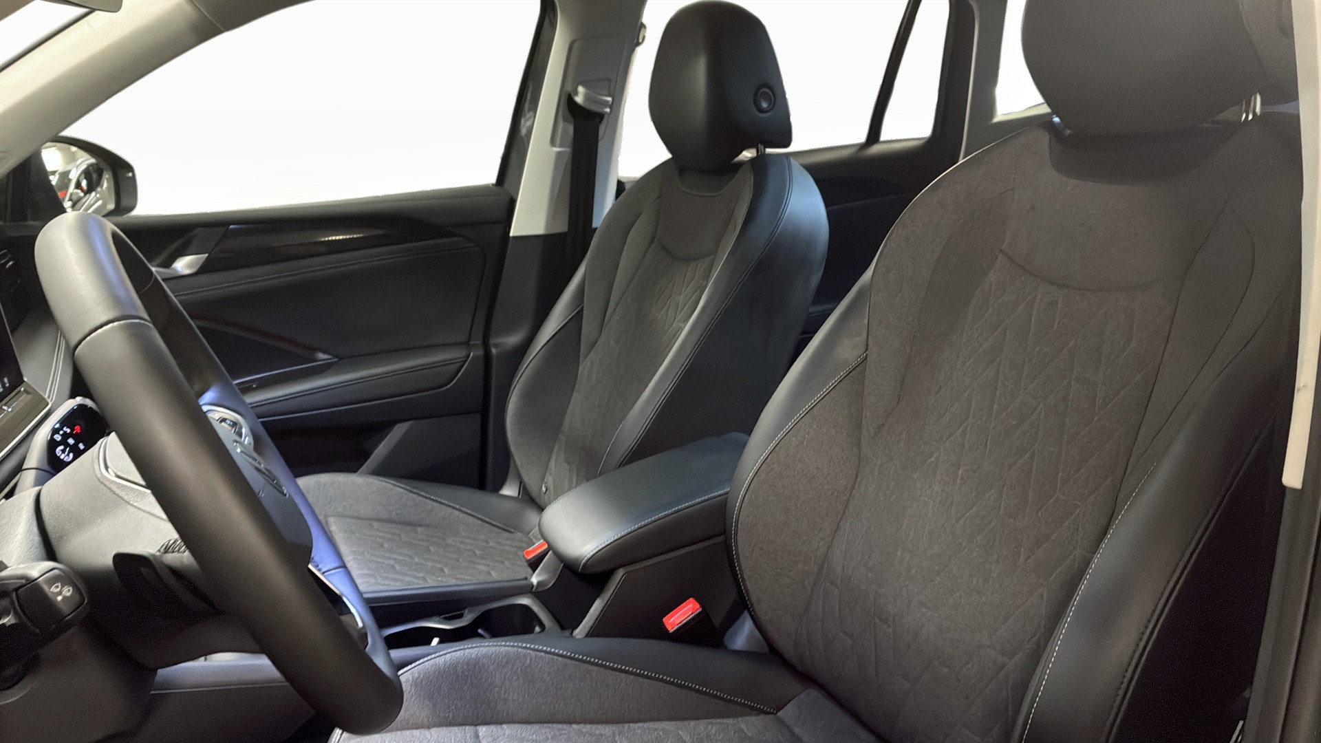Volkswagen Tiguan TUK79S