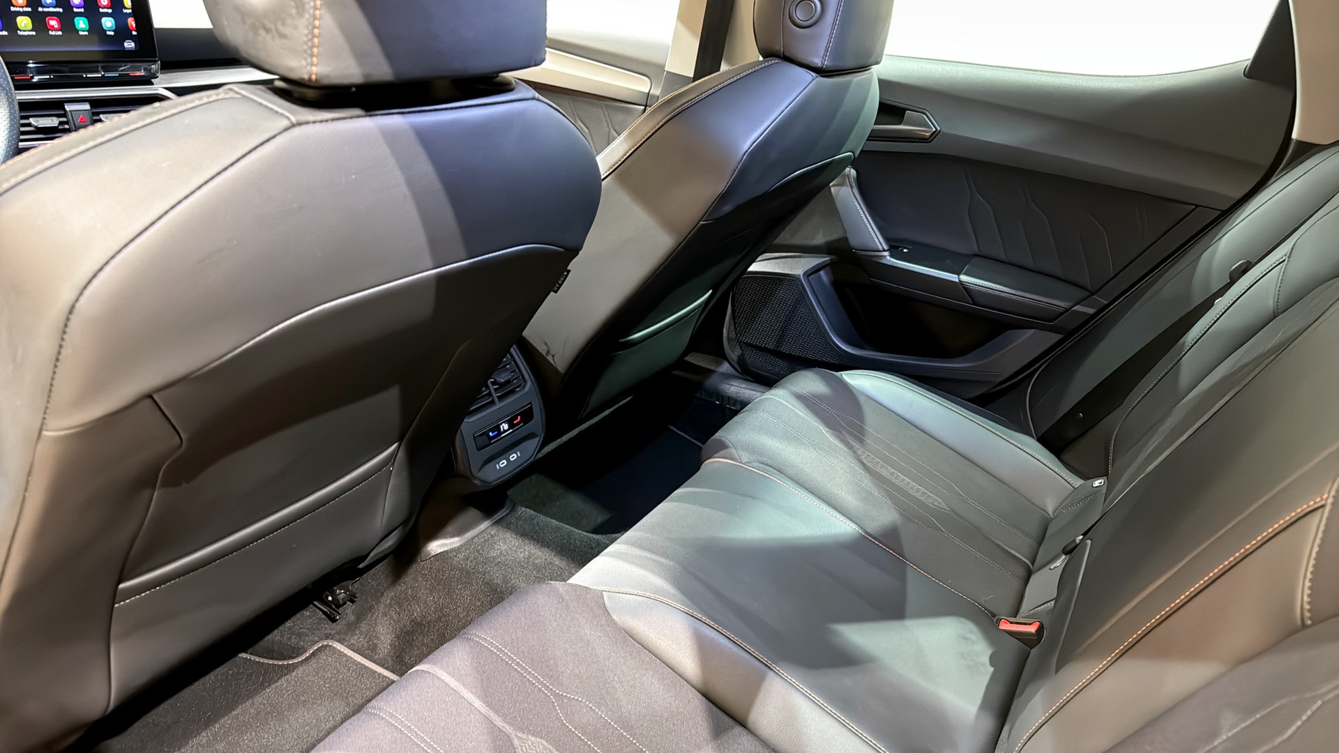 CUPRA Leon TWA36Y