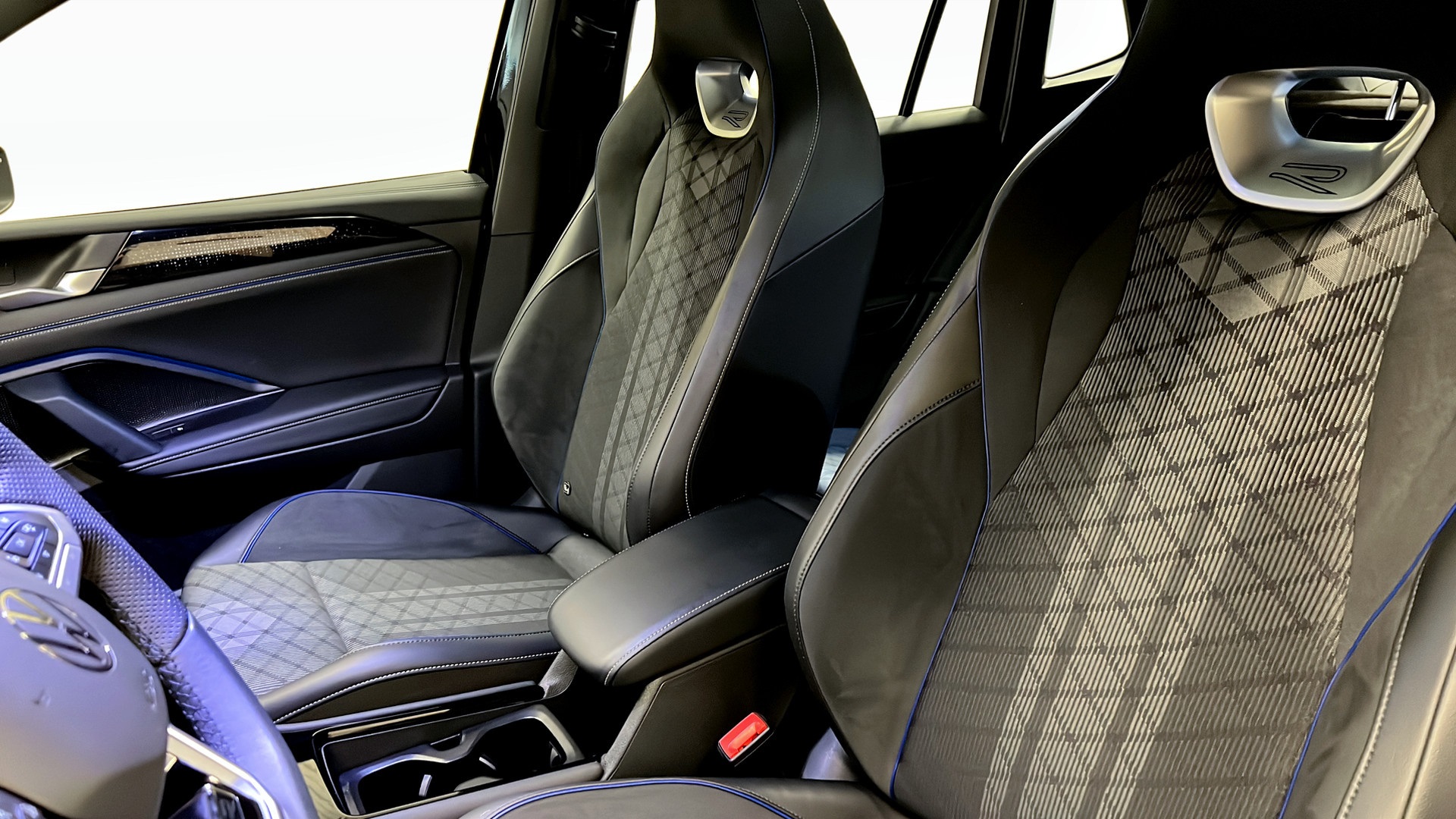 Volkswagen Tiguan TWG16F