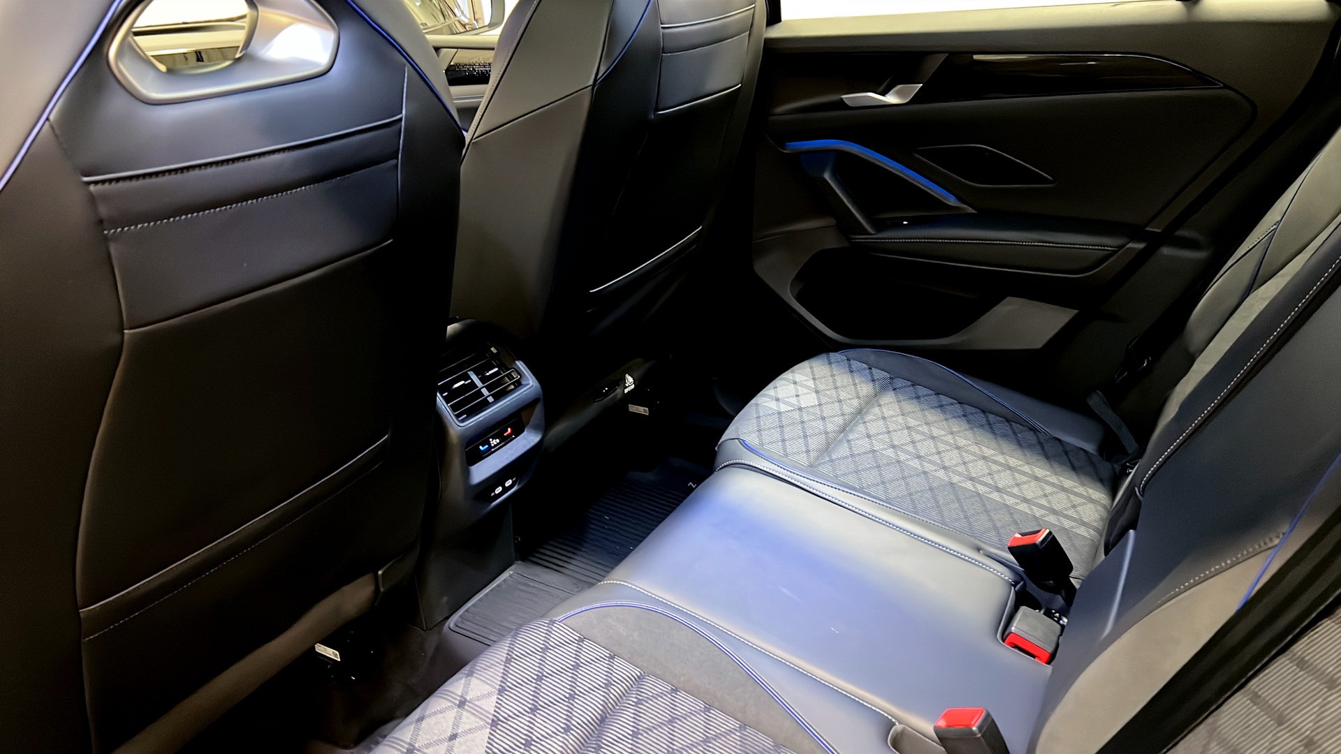 Volkswagen Tiguan TWG16F