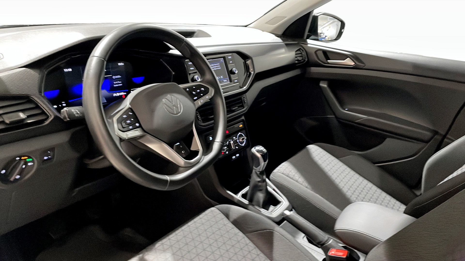 Volkswagen T-Cross TXD51J