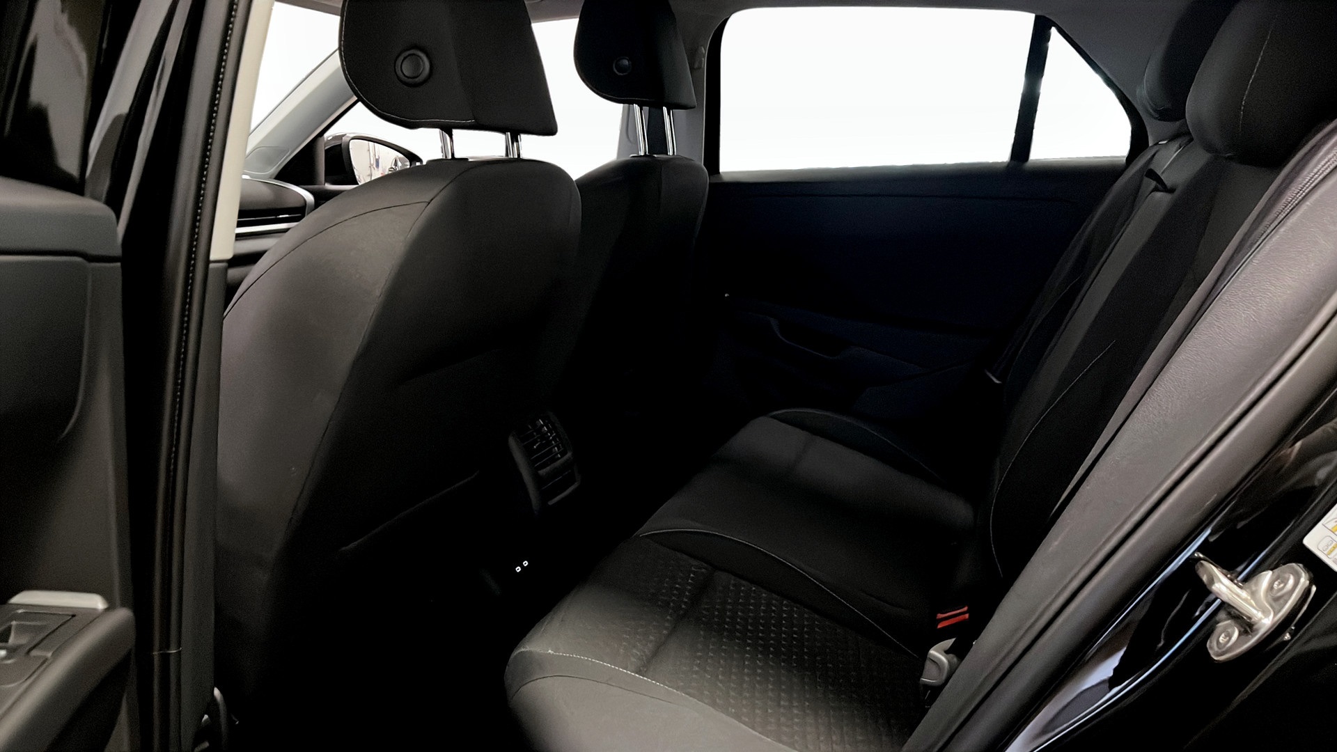 Volkswagen T-Roc TXG79W