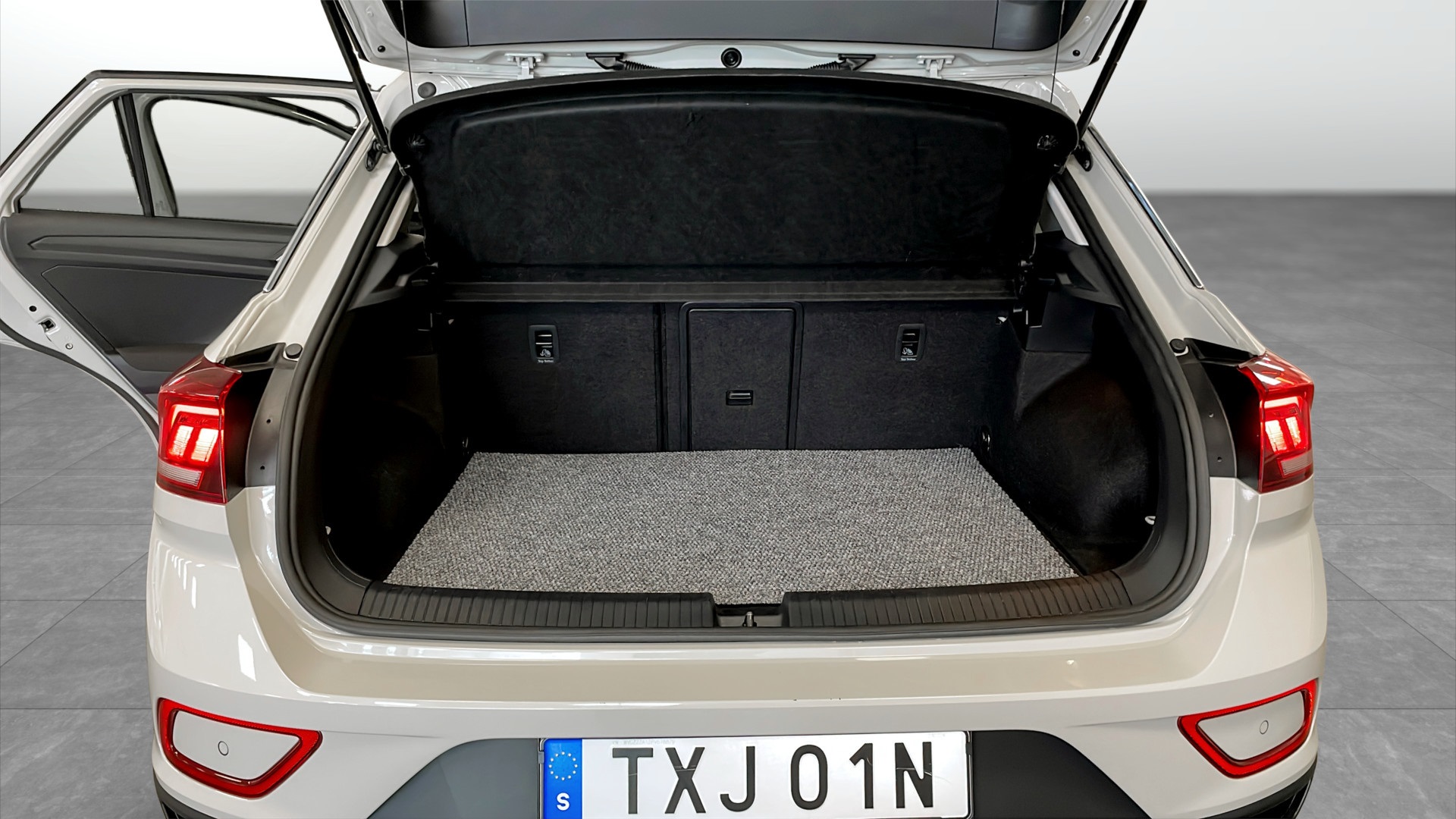 Volkswagen T-Roc TXJ01N