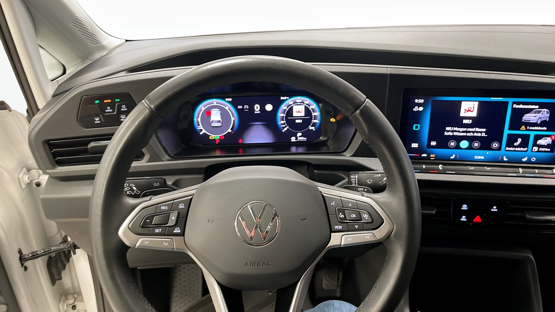 Volkswagen Caddy TXK99H