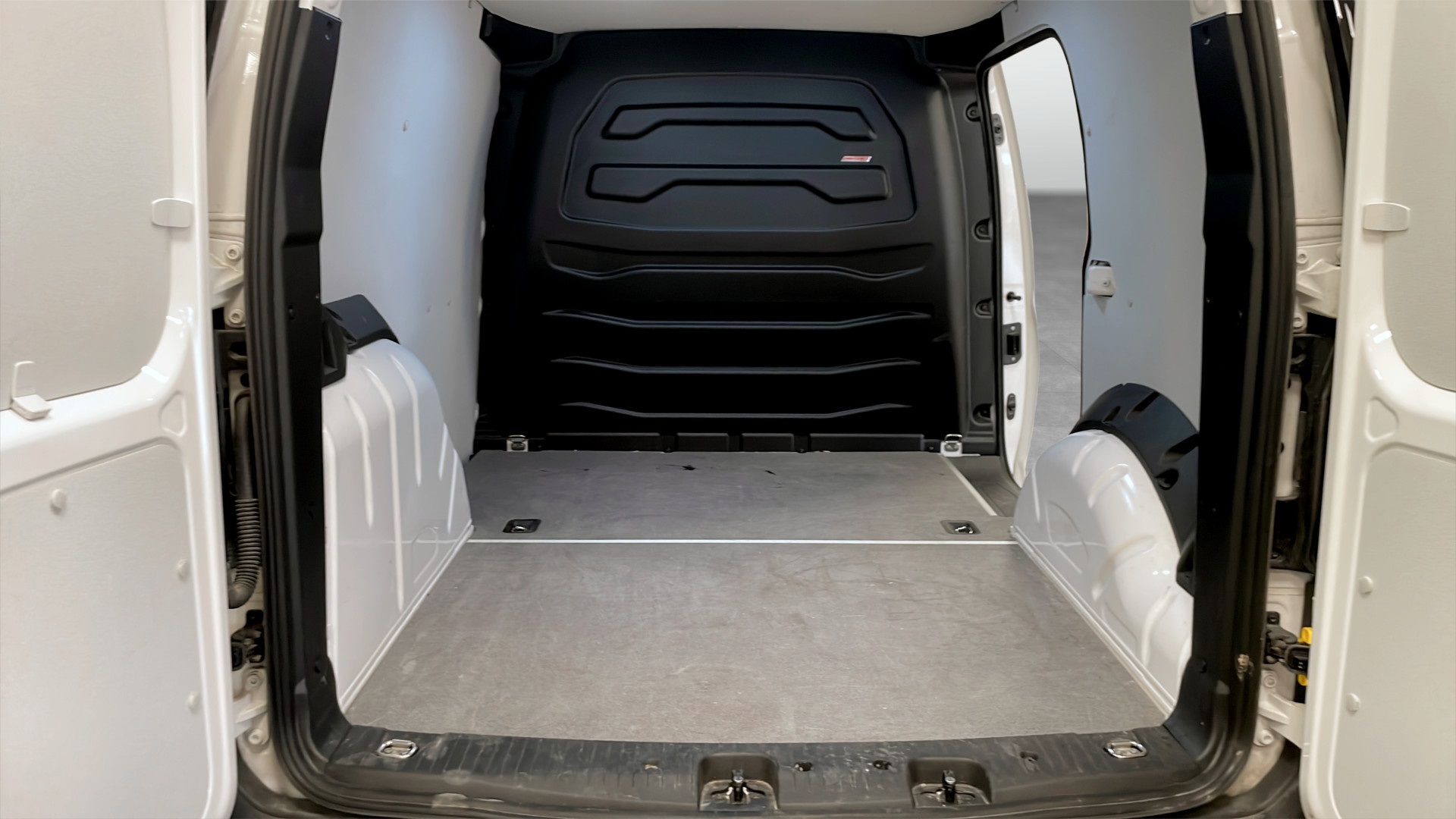 Volkswagen Caddy TXK99H