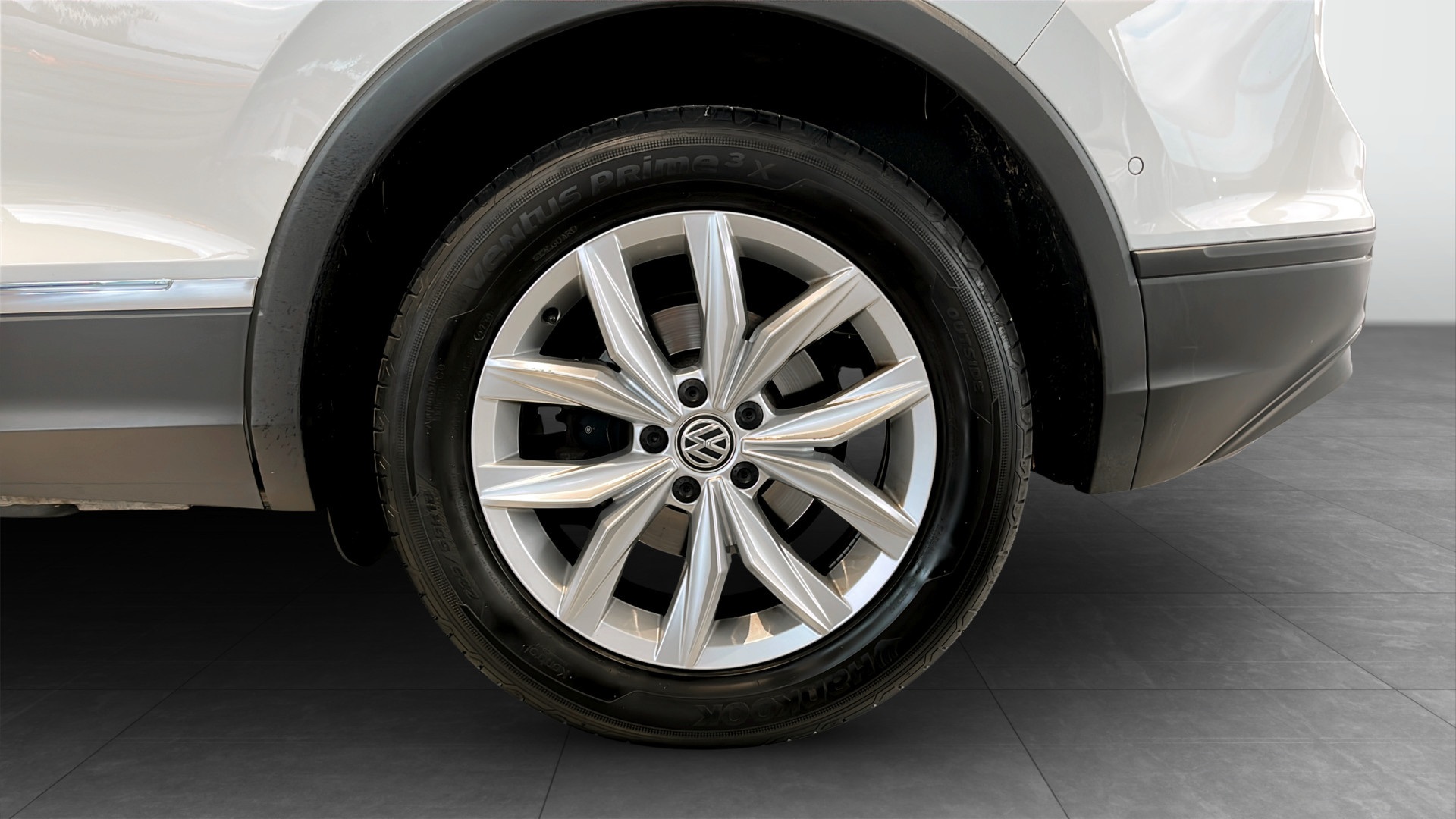 Volkswagen Tiguan TYG38C