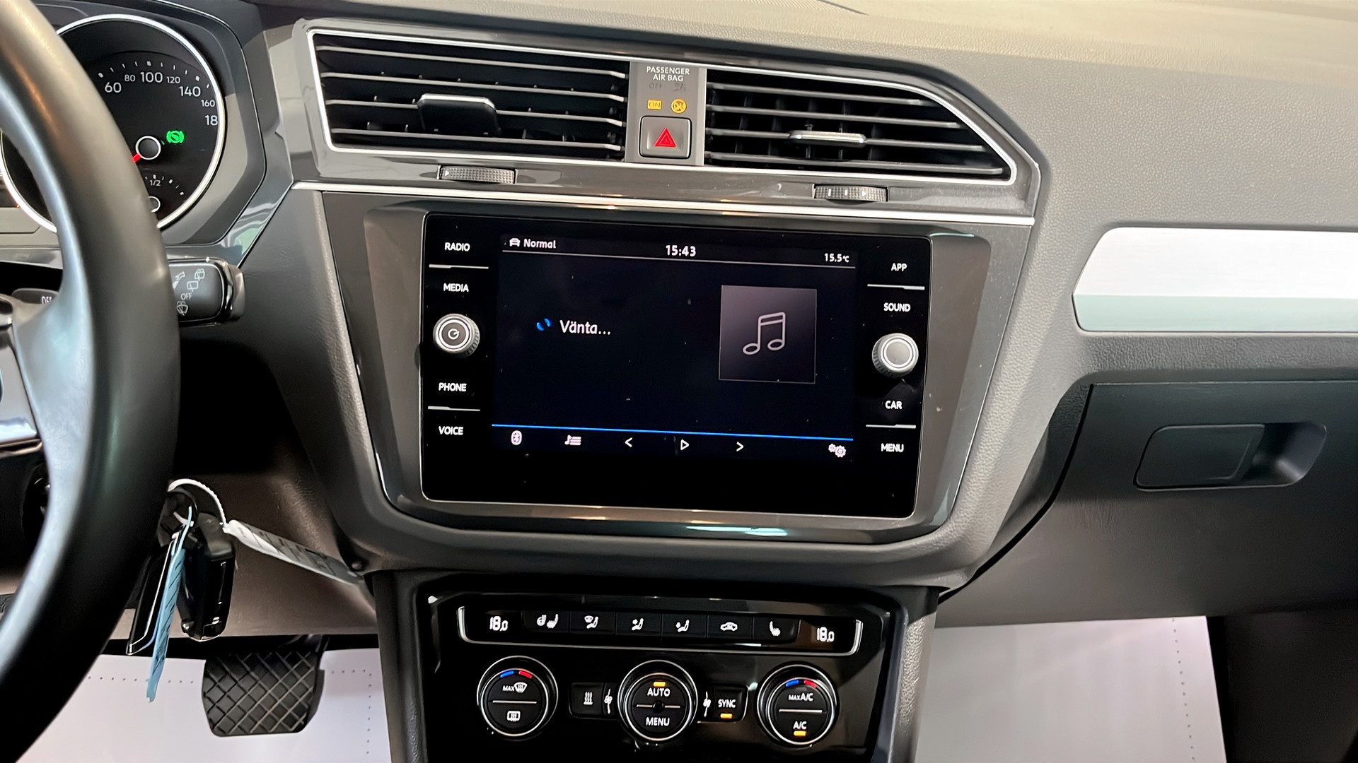 Volkswagen Tiguan TYG38C