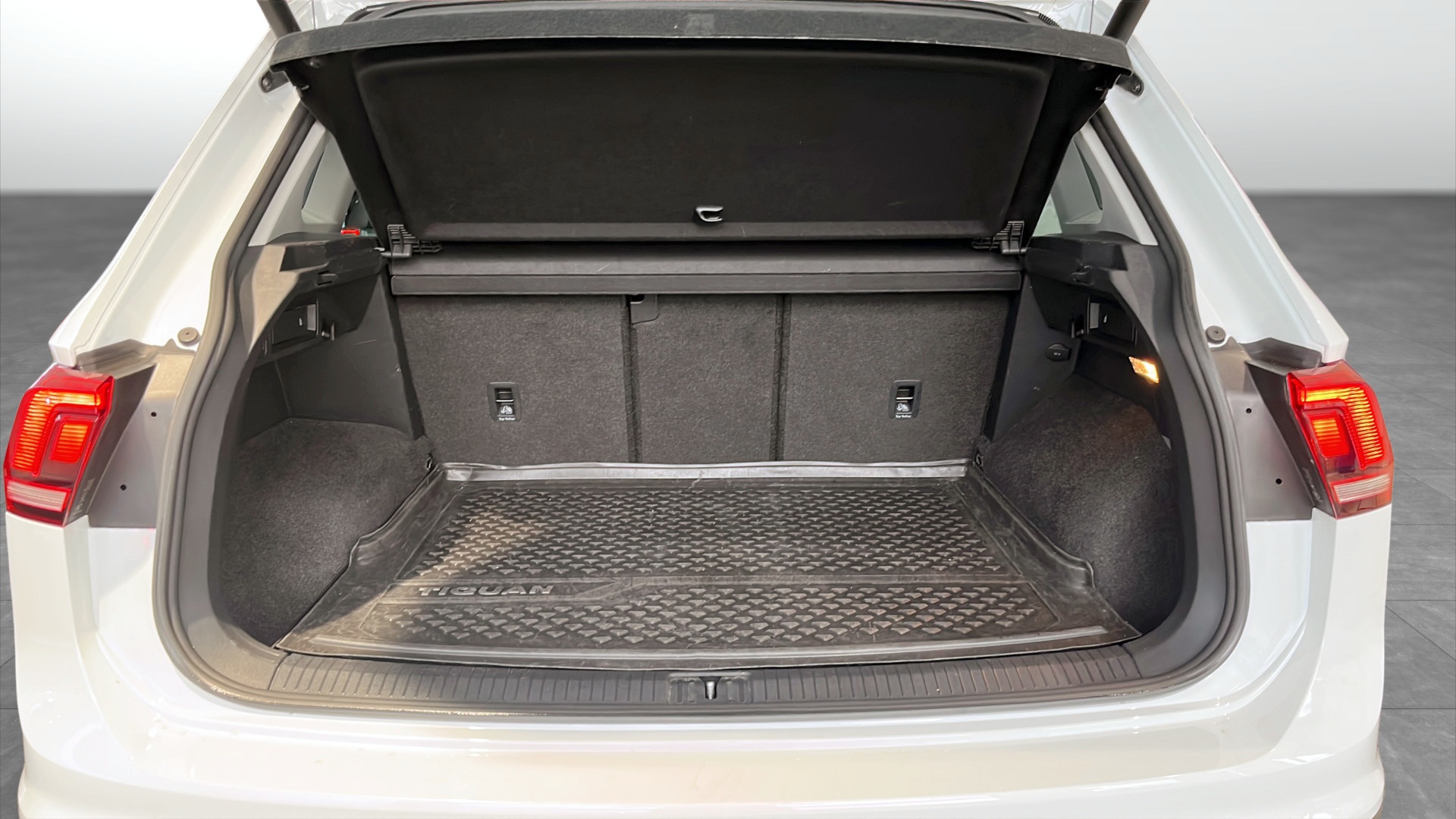 Volkswagen Tiguan TYG38C