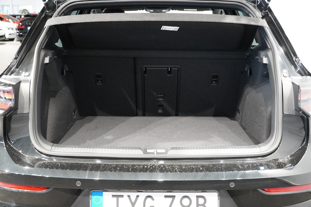 Volkswagen Golf TYG79B