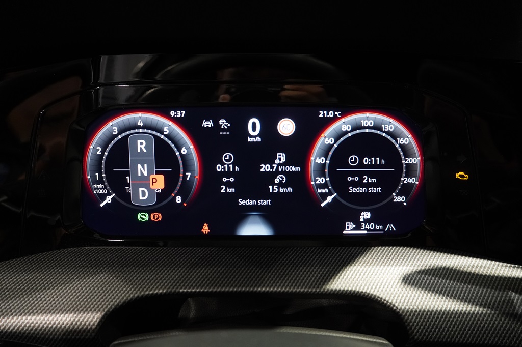 Volkswagen Golf TYG79B