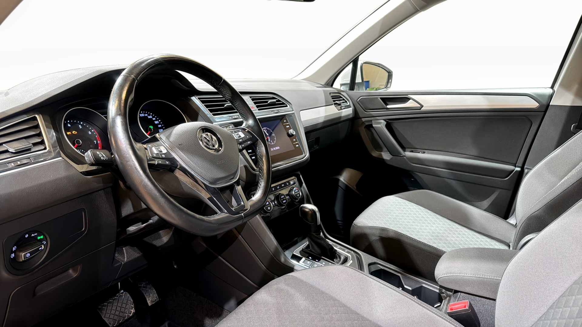 Volkswagen Tiguan TYH37M