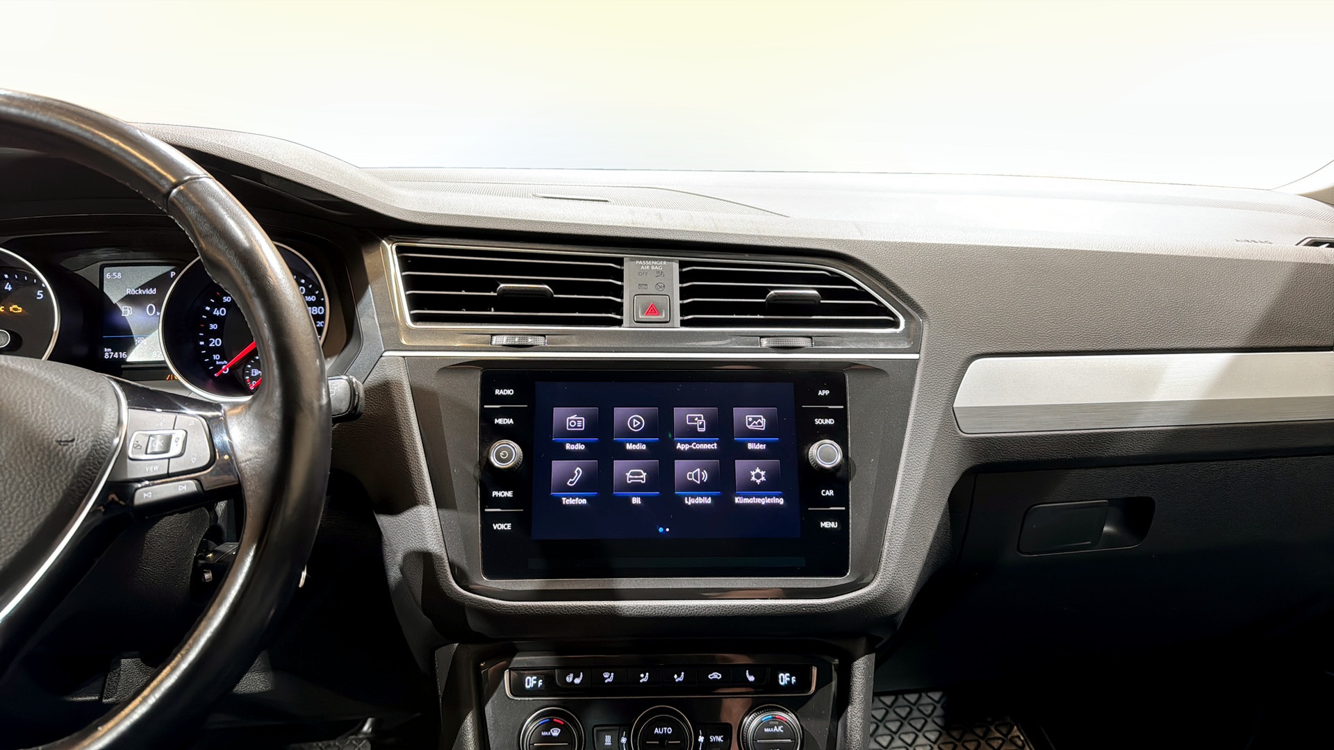 Volkswagen Tiguan TYH37M