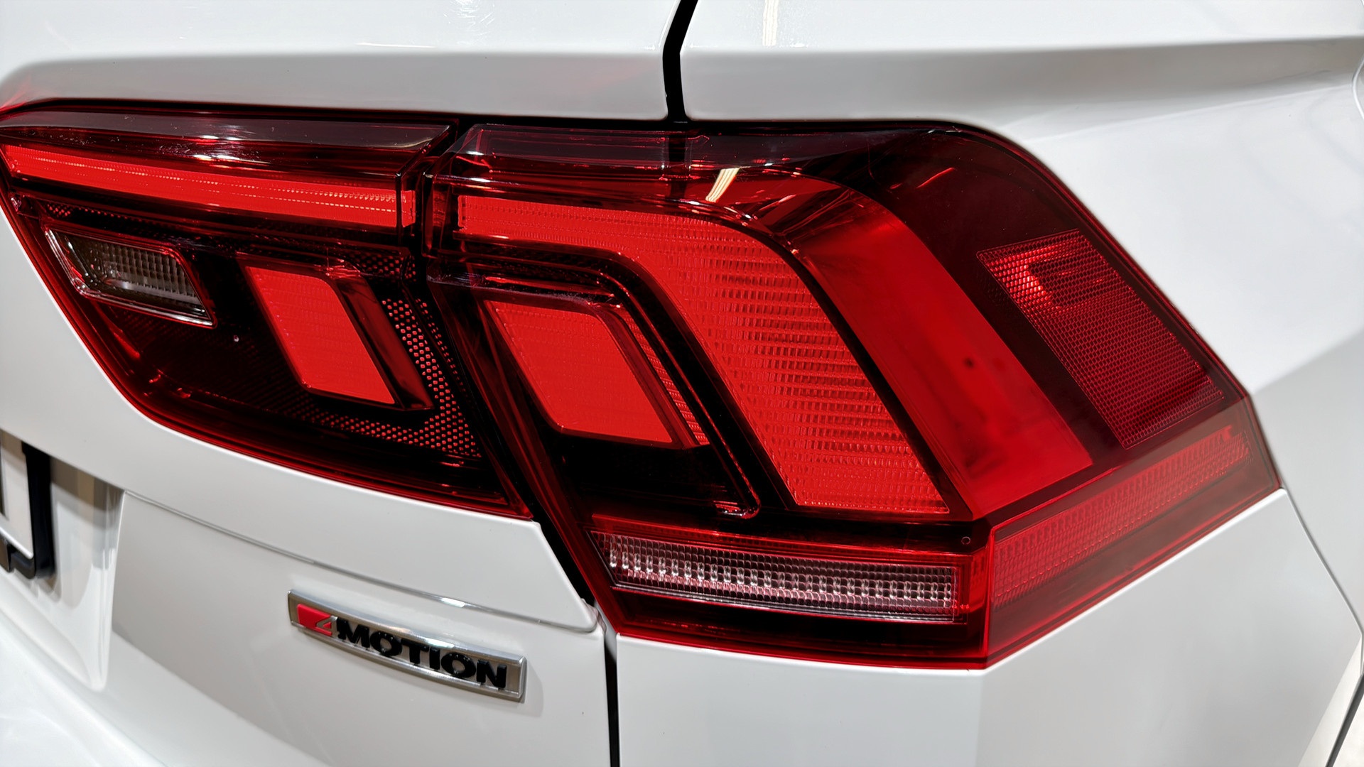 Volkswagen Tiguan TYH37M