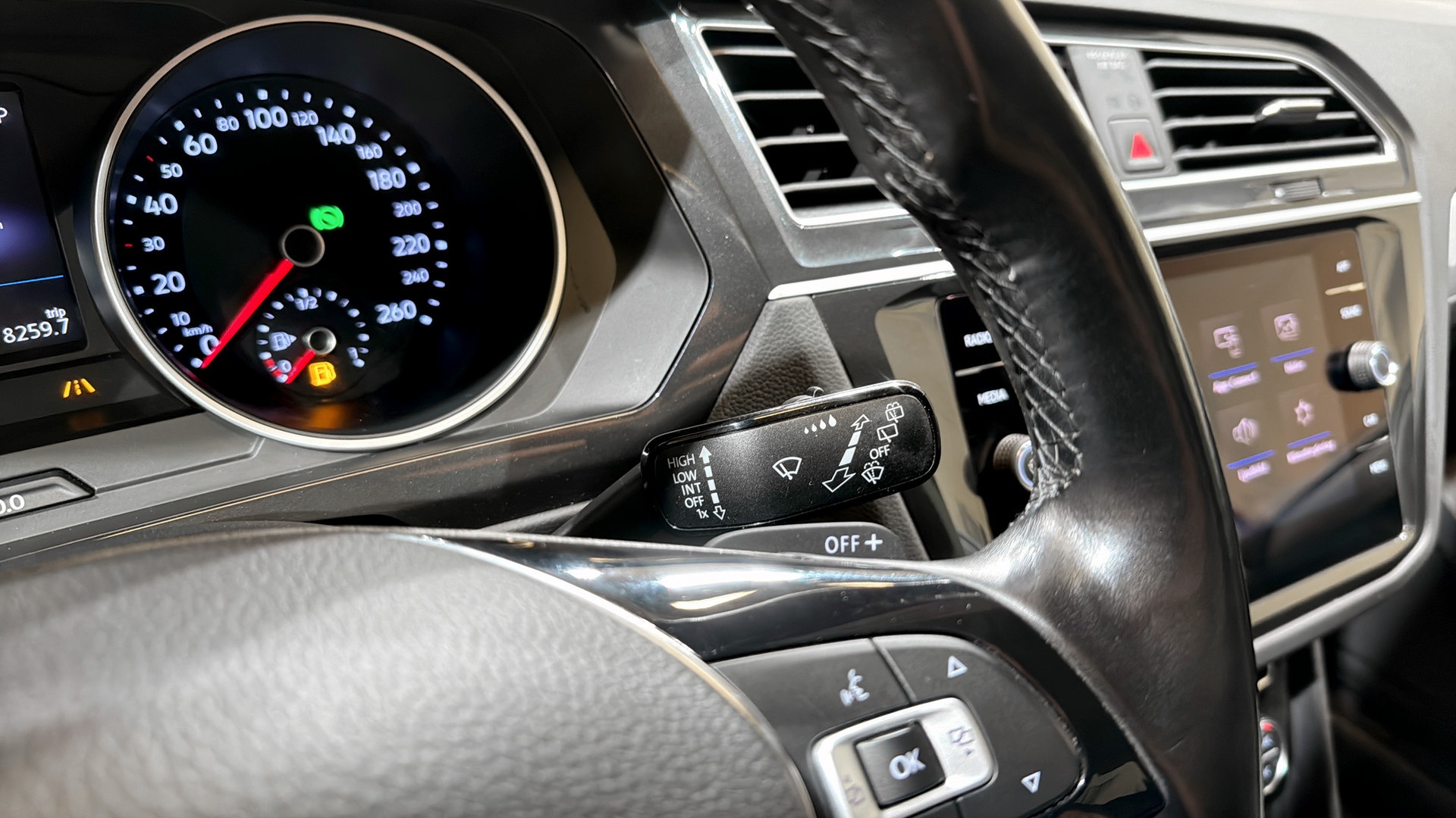 Volkswagen Tiguan TYH37M