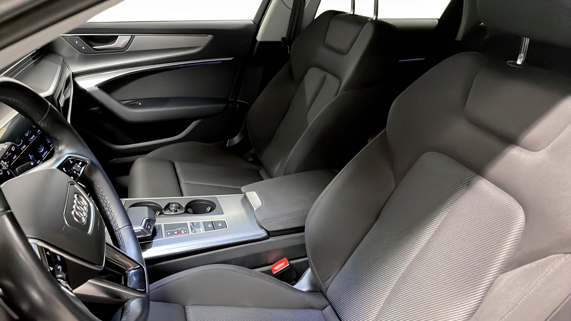 Audi A6 Avant TYO896
