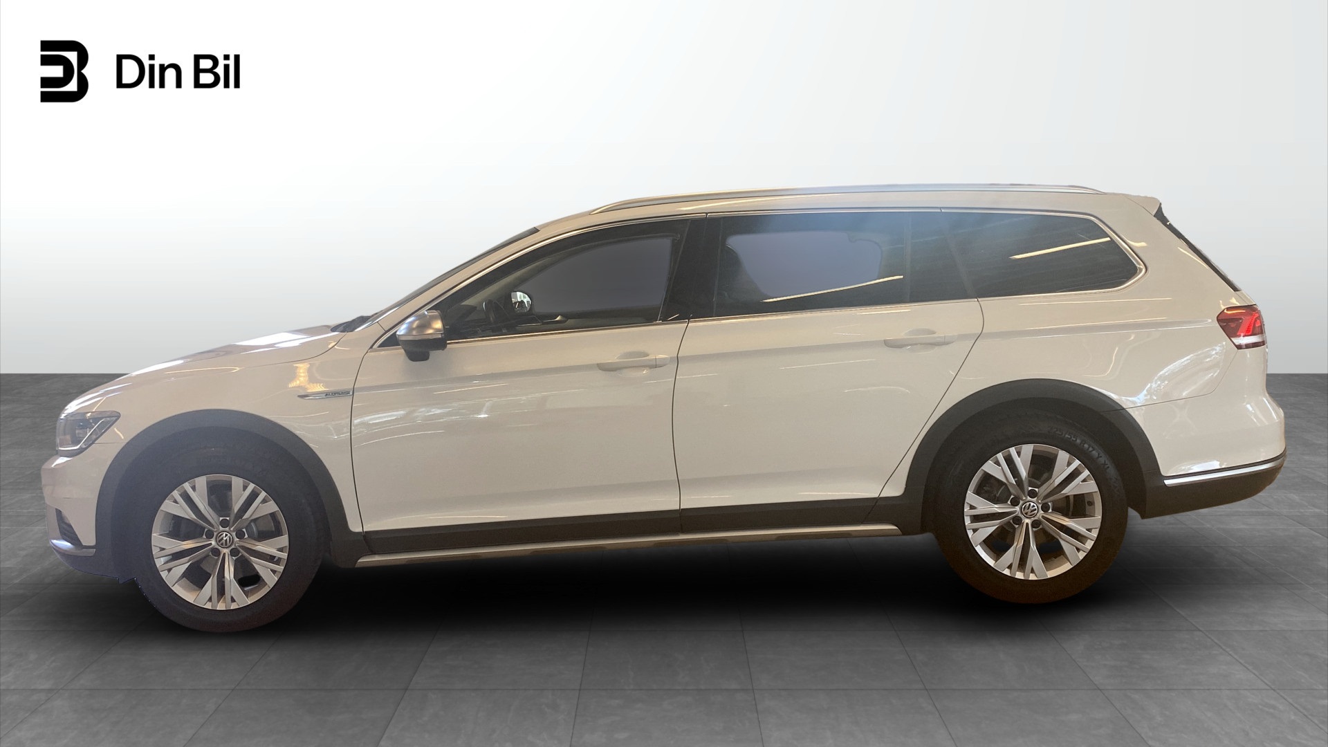 Volkswagen Passat TYX995