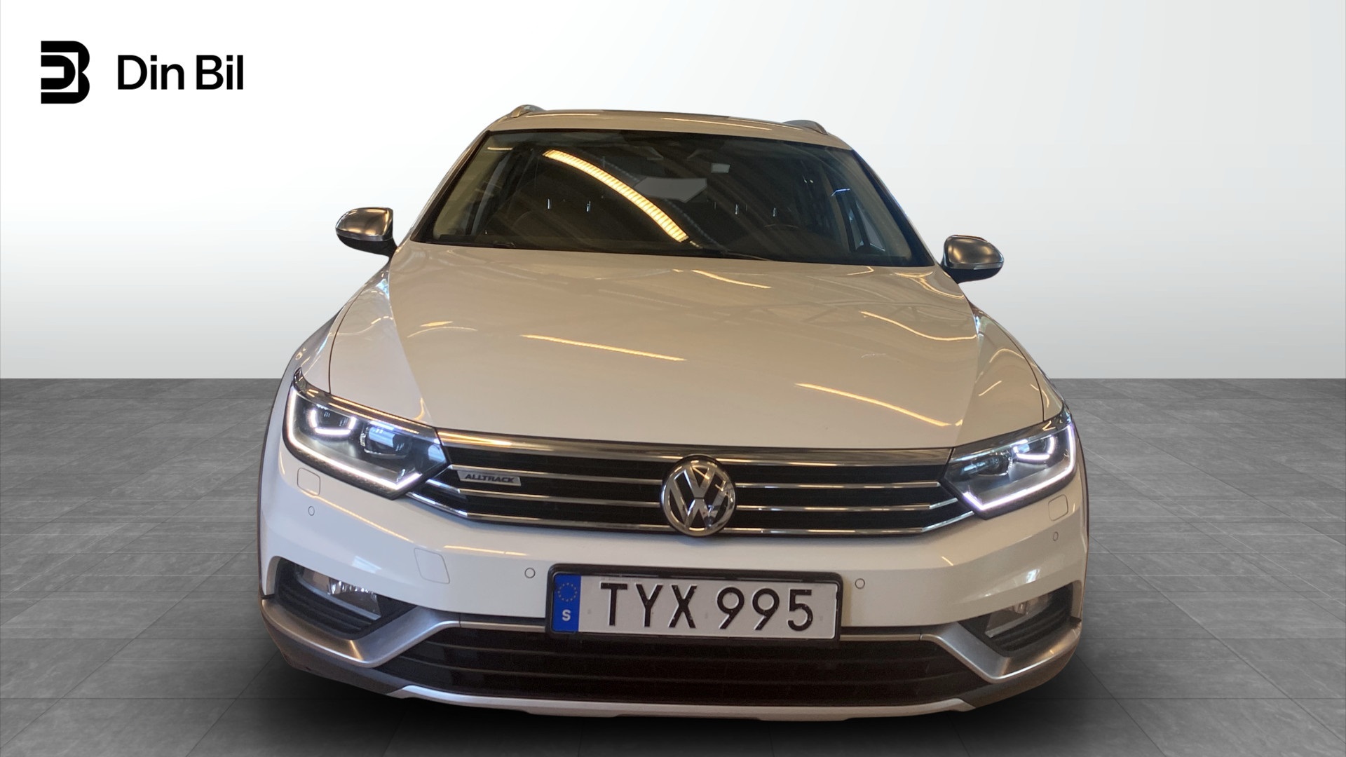 Volkswagen Passat TYX995