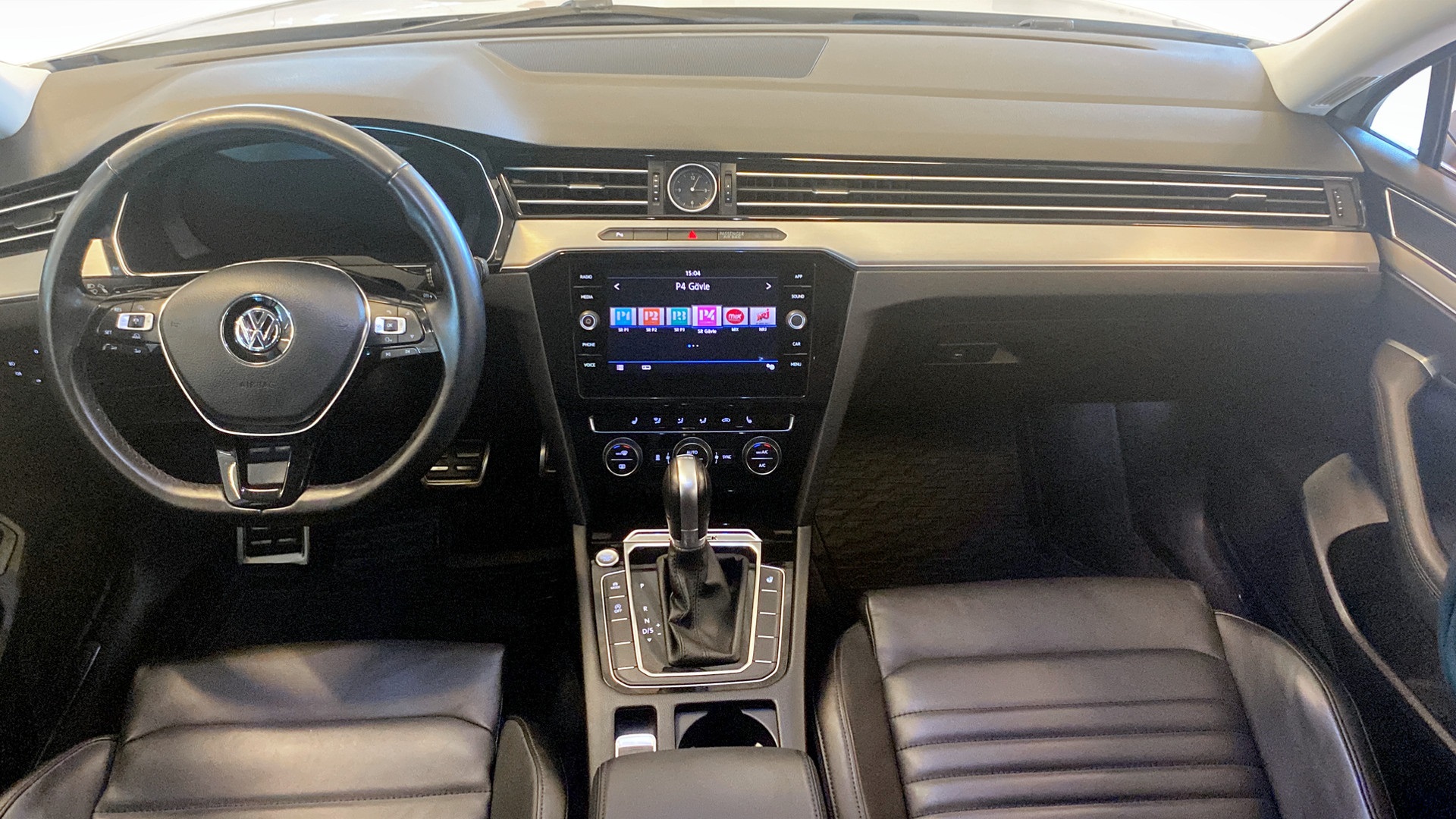 Volkswagen Passat TYX995