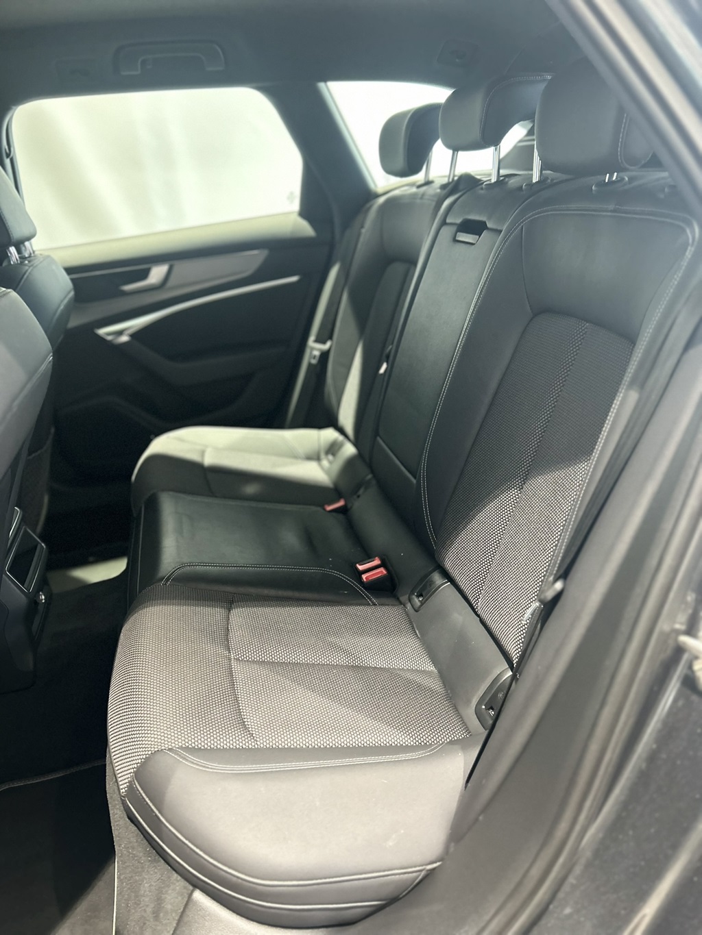 Audi A6 Avant TZJ99H