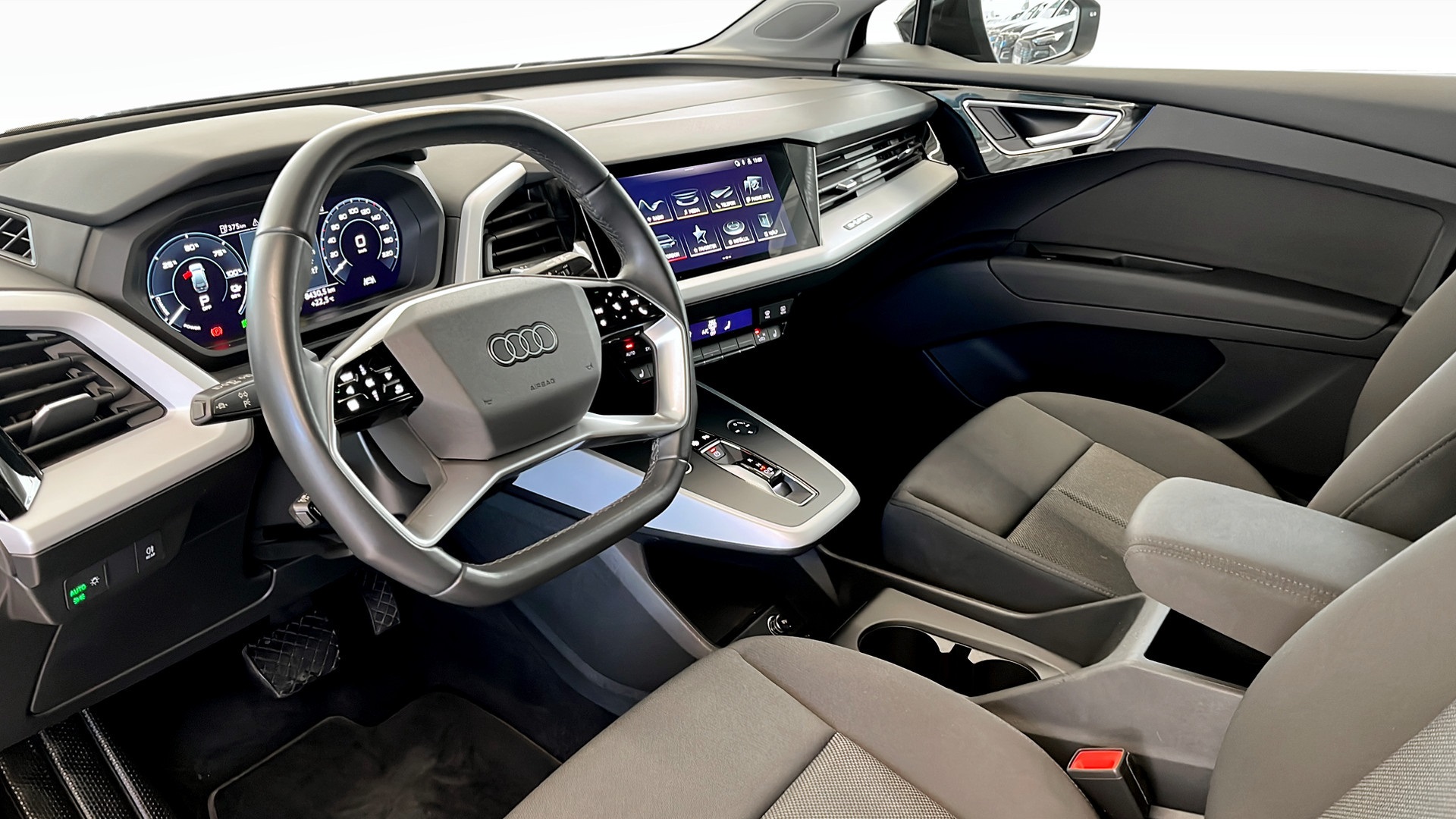 Audi Q4 e-tron TZT07C