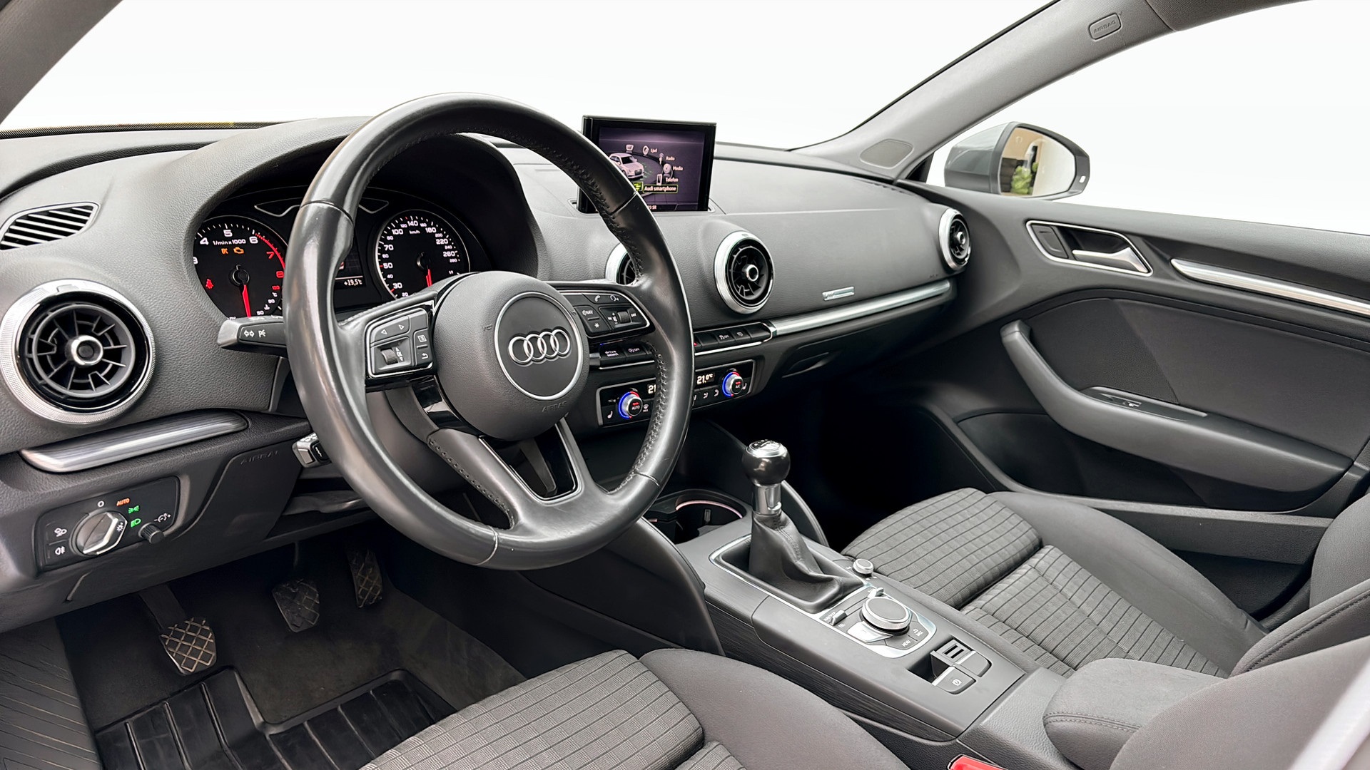 Audi A3 Sportback UAE38X