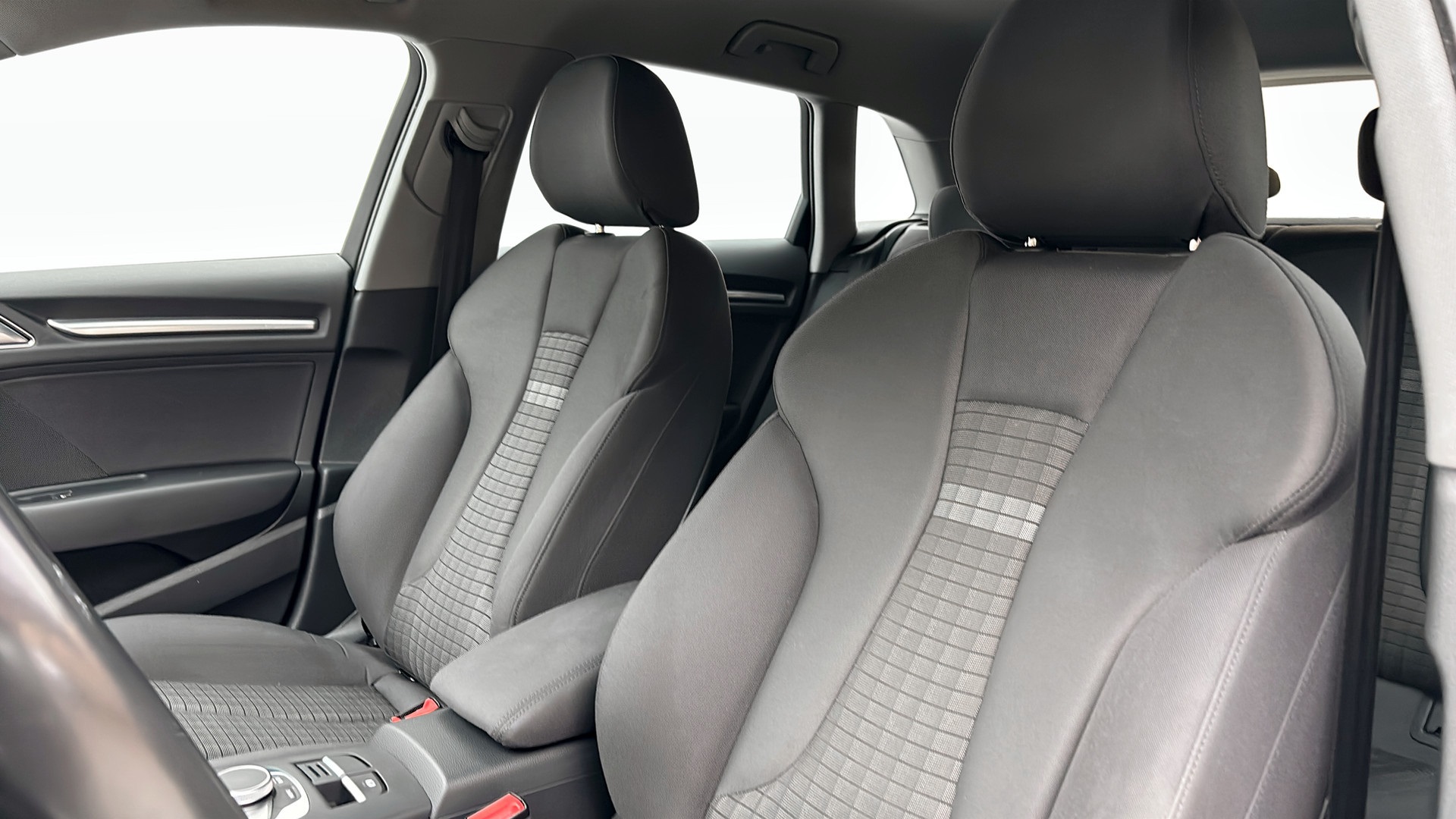 Audi A3 Sportback UAE38X