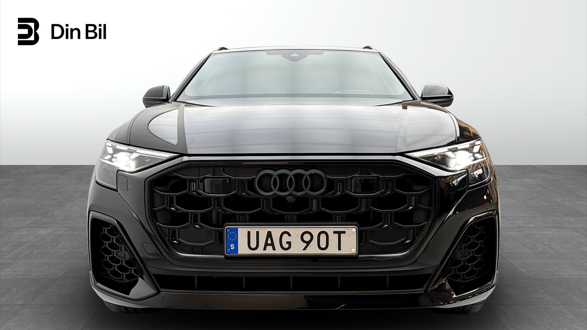 Audi Q8 TFSI e UAG90T
