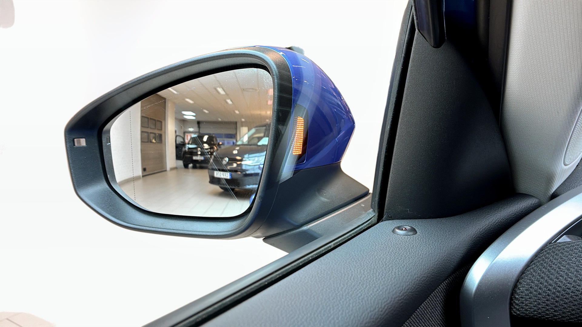 Volkswagen T-Roc UAH26X