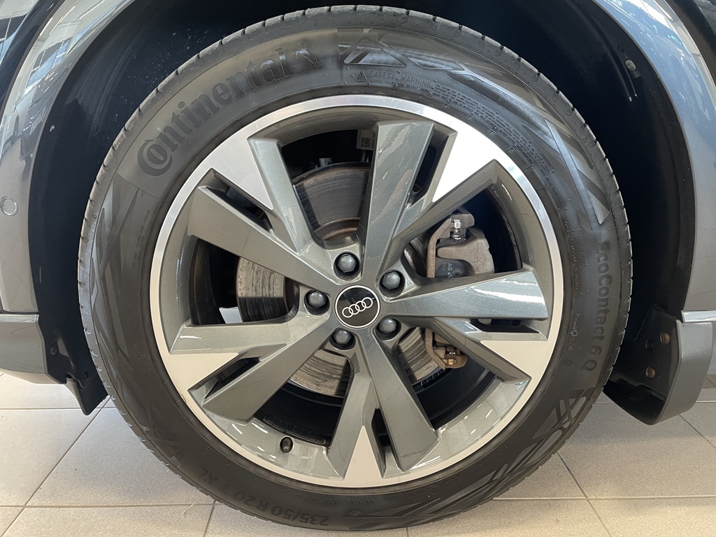 Audi Q4 Sportback e-tron UAR25R