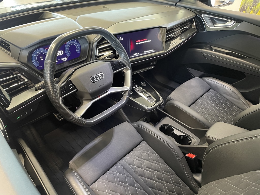 Audi Q4 Sportback e-tron UAR25R