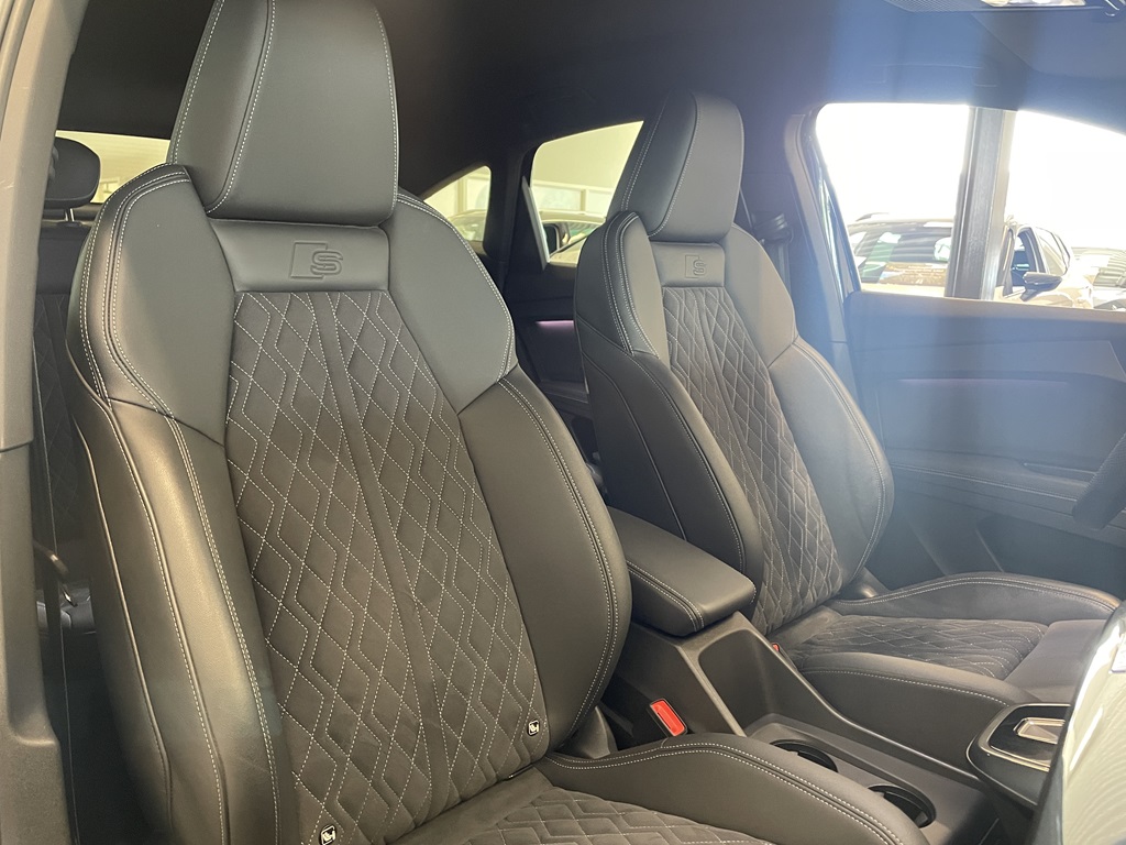 Audi Q4 Sportback e-tron UAR25R