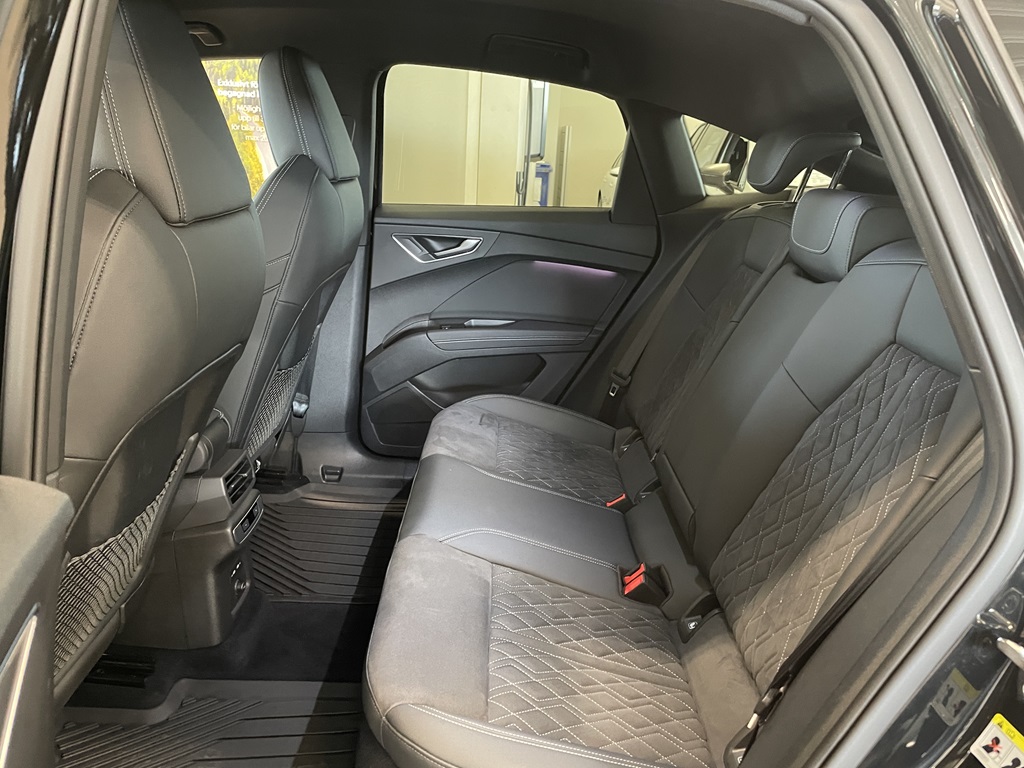 Audi Q4 Sportback e-tron UAR25R