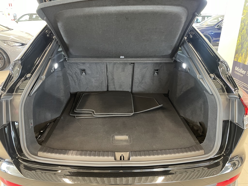 Audi Q4 Sportback e-tron UAR25R