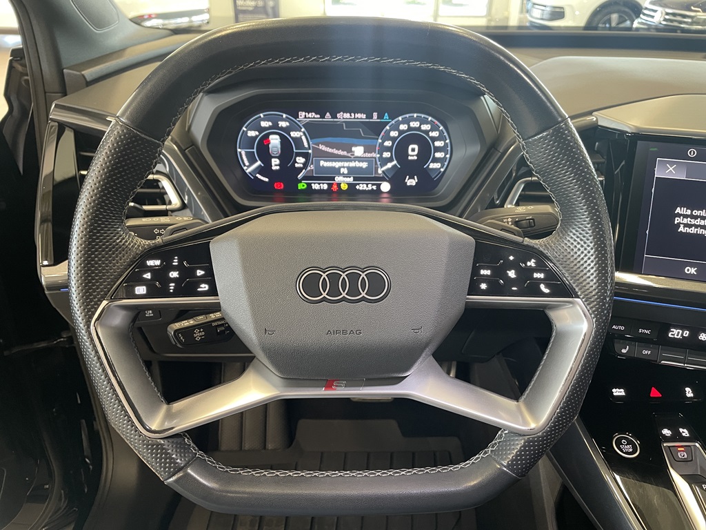 Audi Q4 Sportback e-tron UAR25R