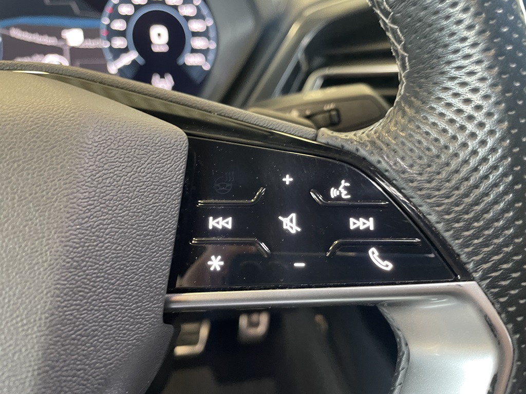 Audi Q4 Sportback e-tron UAR25R