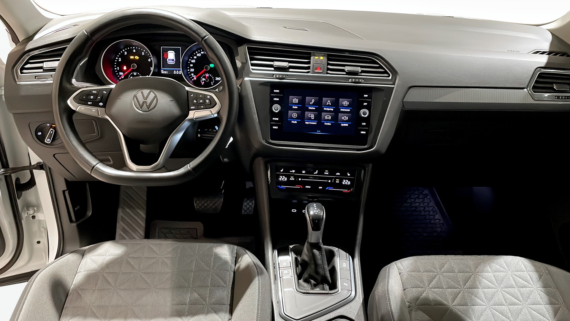 Volkswagen Tiguan UBB806