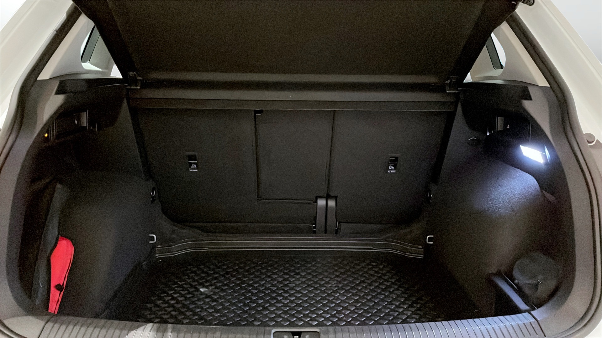 Volkswagen Tiguan UBB806