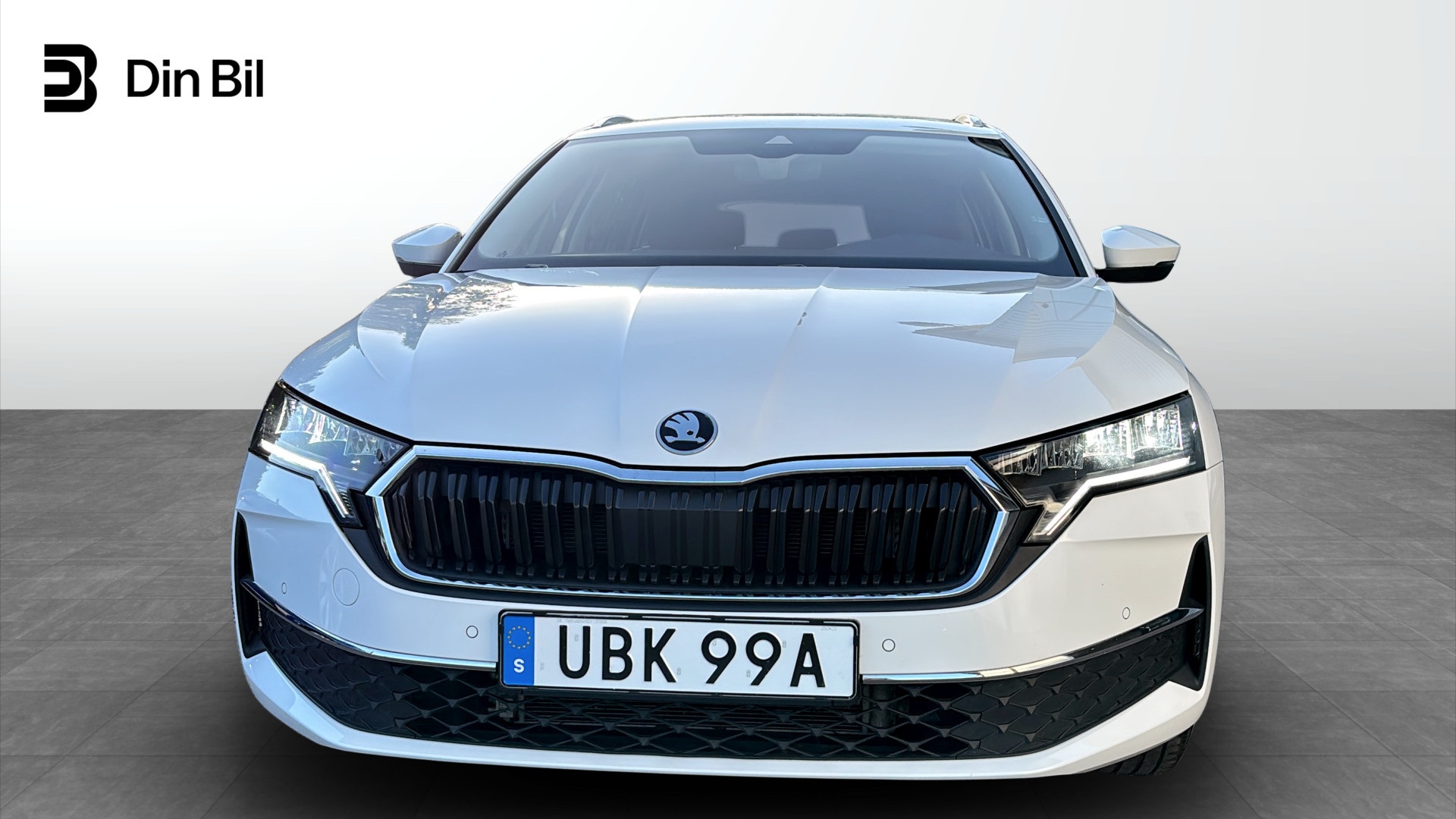 Skoda Octavia Combi UBK99A