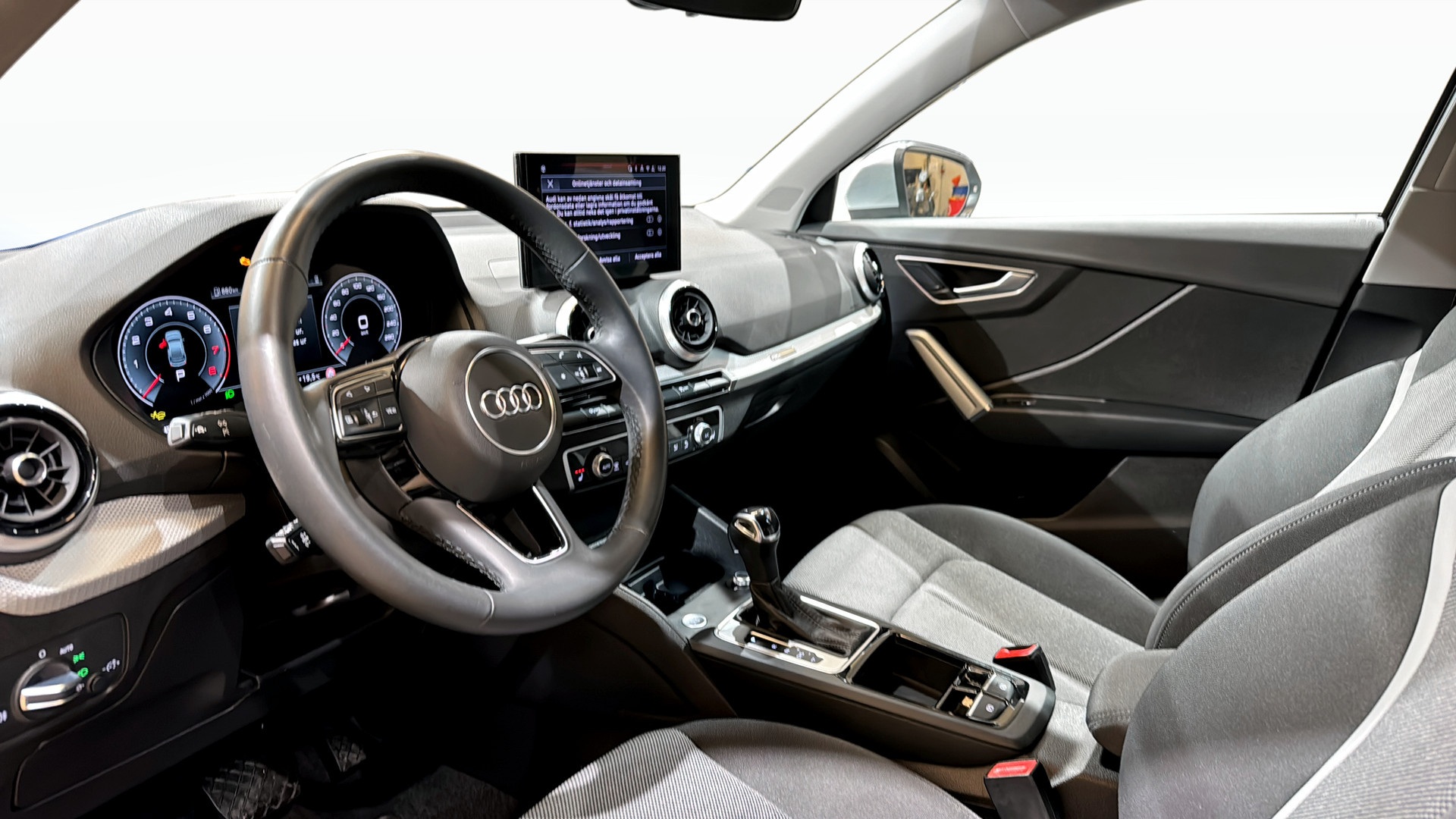 Audi Q2 UBM27T
