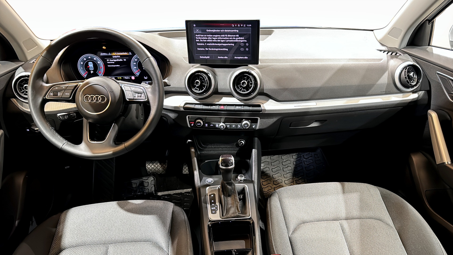 Audi Q2 UBM27T