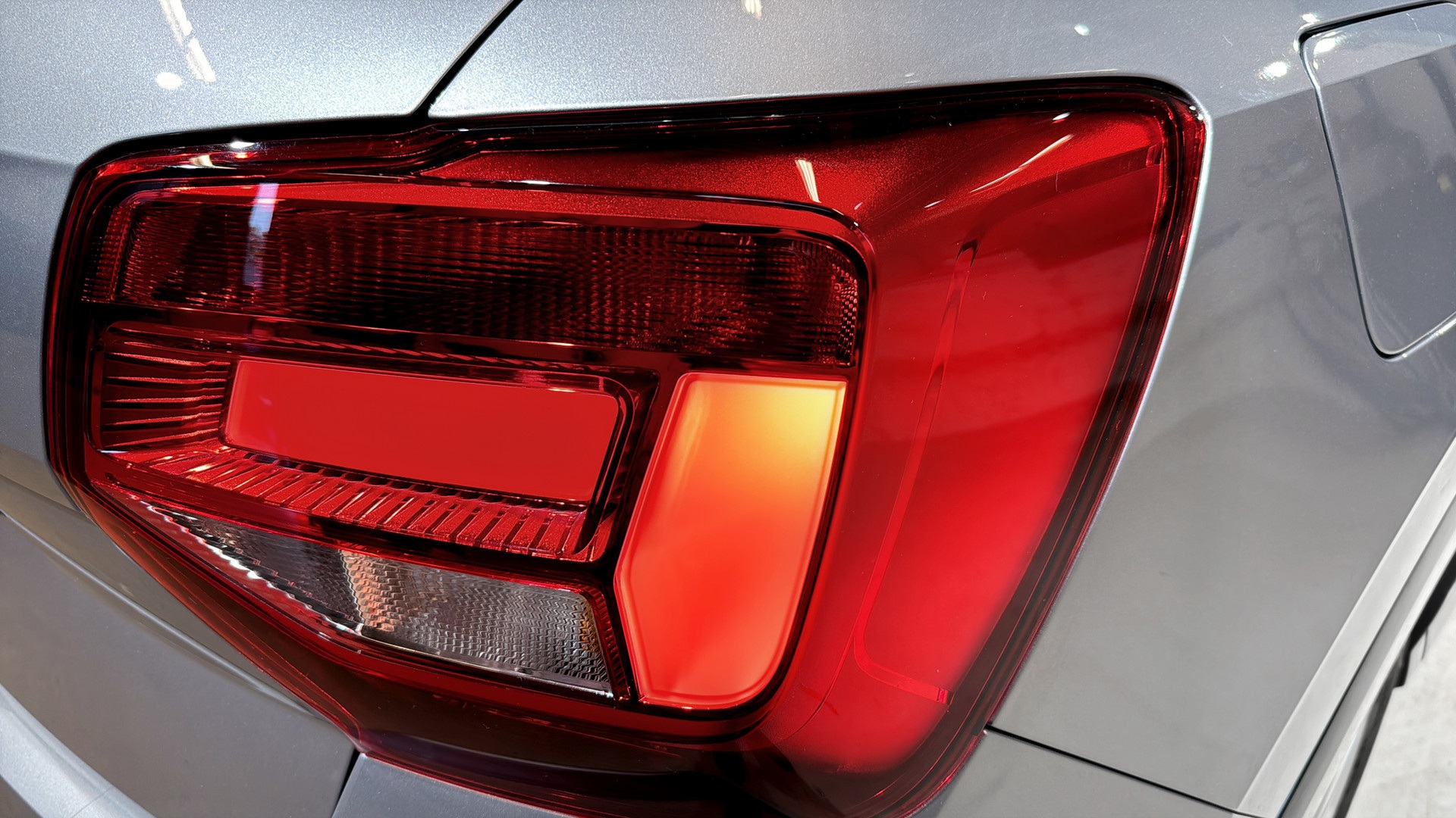 Audi Q2 UBM27T