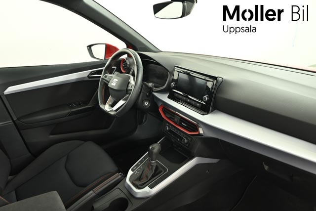 SEAT Arona UBT08J