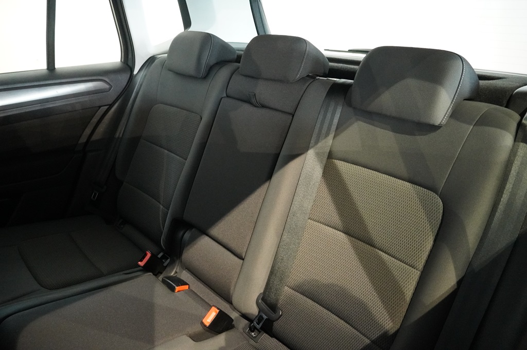 Volkswagen Golf Sportsvan UBT87K