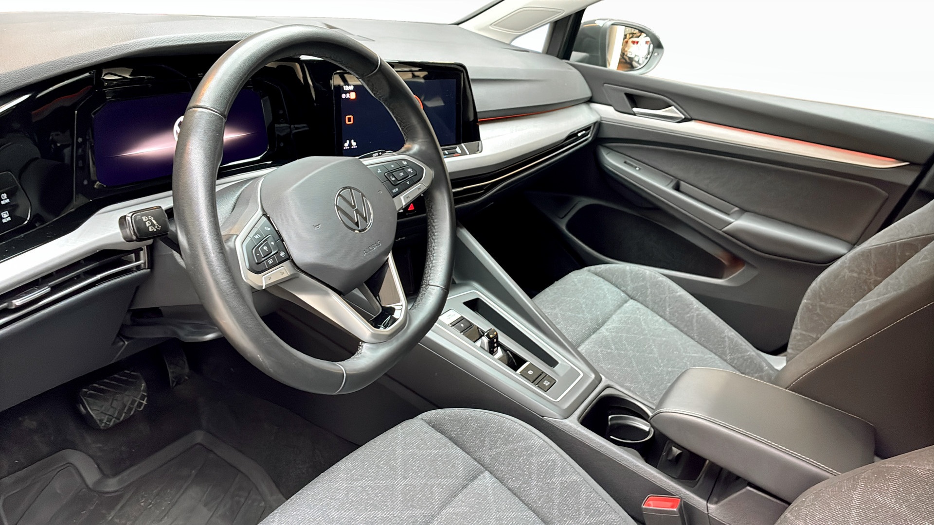 Volkswagen Golf Sportscombi UBU25T