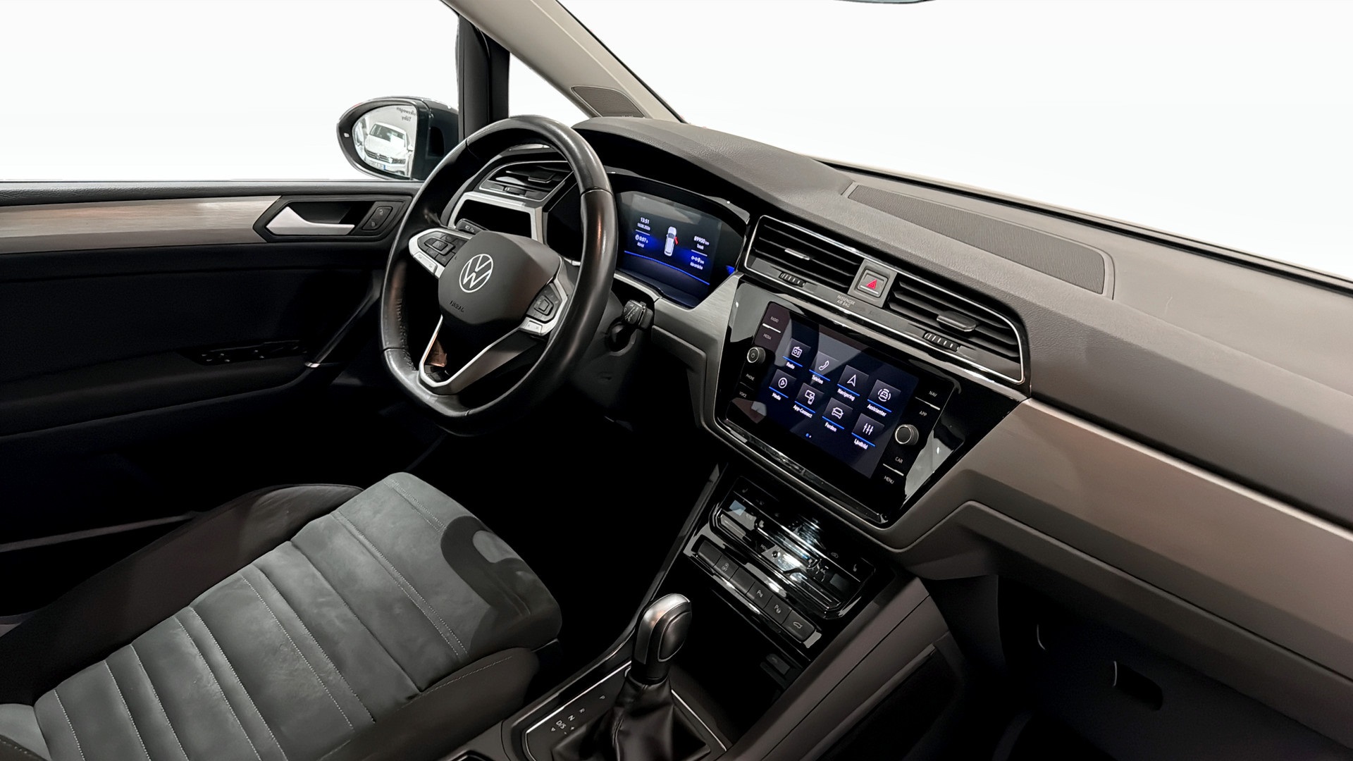 Volkswagen Touran UCH09F